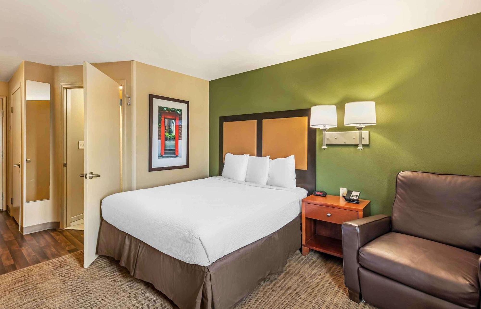 Extended Stay America Suites - Bakersfield - Chester Lane Exterior photo